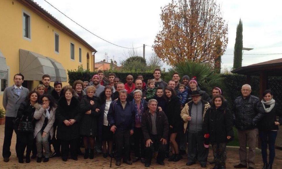 Senzatetto a pranzo da Tesi