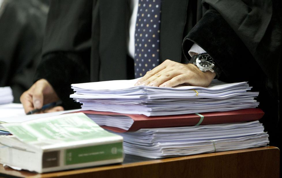 Ci vuole il tribunale per far pagare la luce ai pompieri pisani 