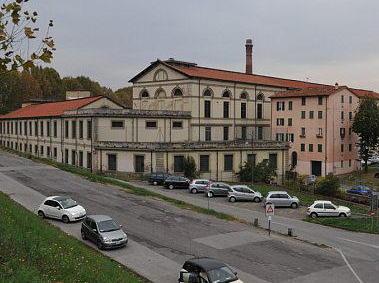 Un parcheggio nell’ex Manifattura 