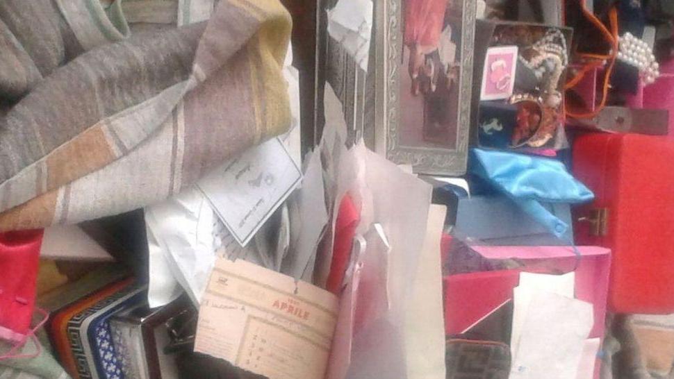 Gioielli in una coperta: refurtiva restituita