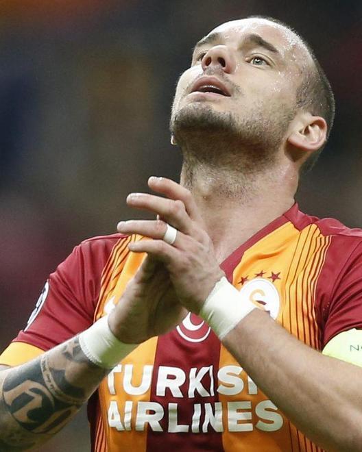 Juve, Allegri punta dritto su Sneijder 