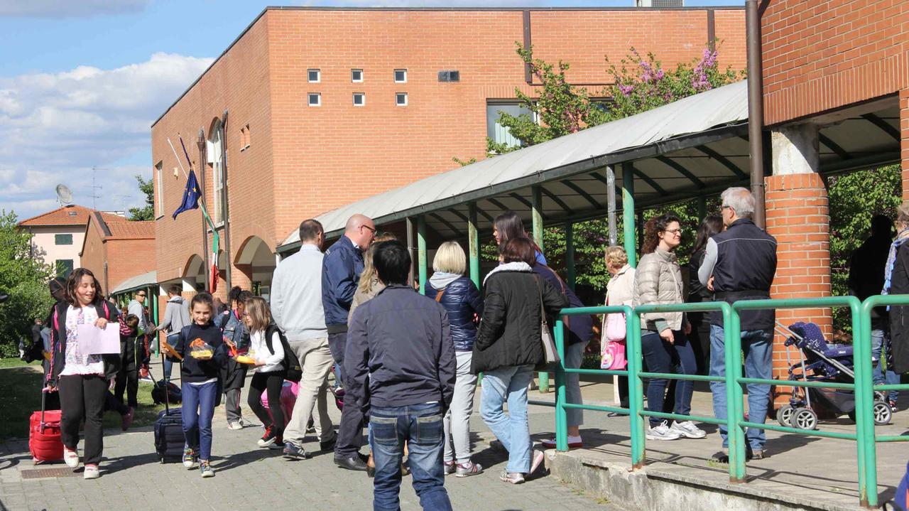 La scuola Gandhi di Galciana, una delle tre che cercano esperti