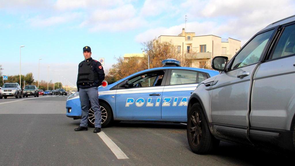 Controlli della polizia per strada