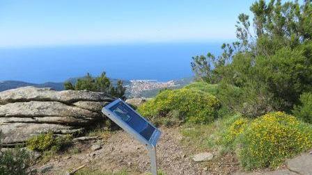 Un sentiero del Parco nazionale dell'arcipelago