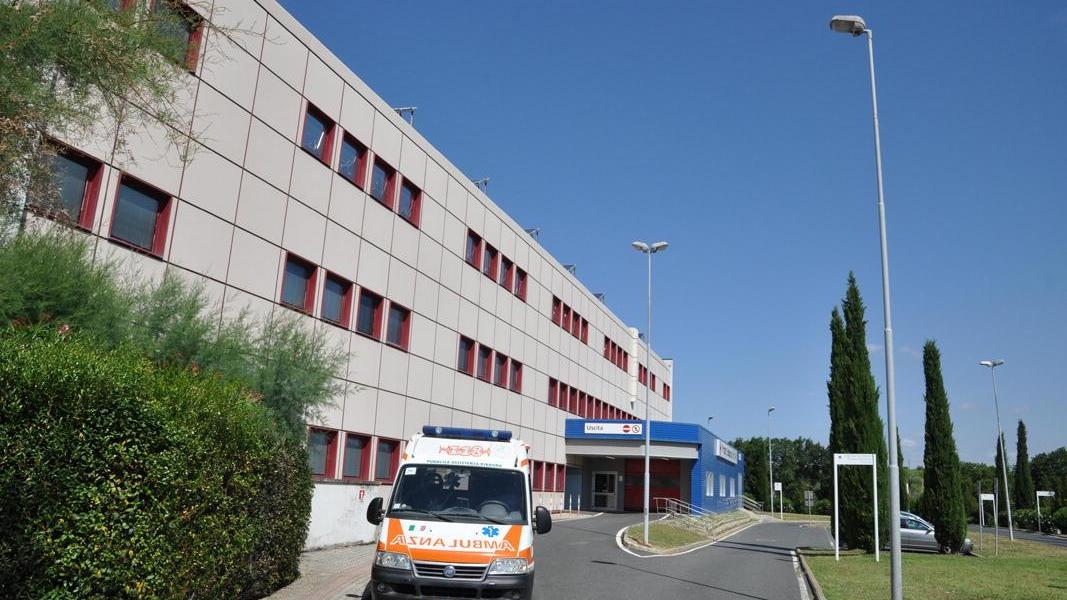 L'ingresso al pronto soccorso dell'ospedale di Cecina