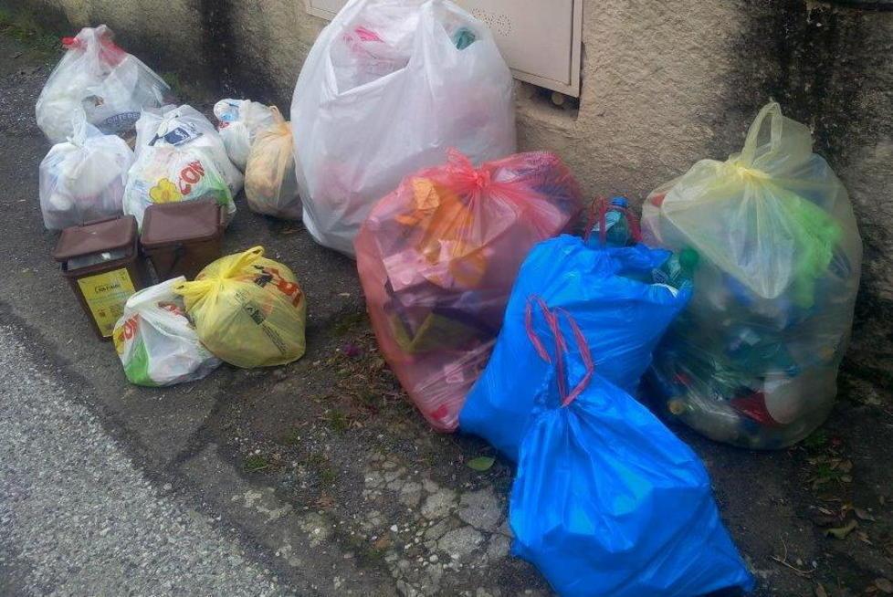 Porta a porta in tilt Un Natale fra i rifiuti 