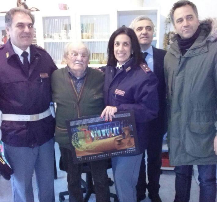 Gli auguri della polizia a Carmelo 