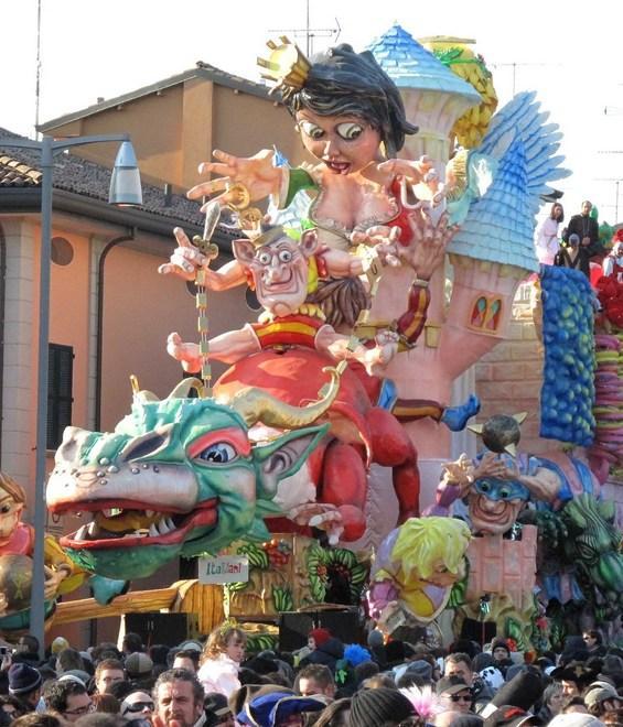 Per il Carnevale sono in corsa quattro carri 