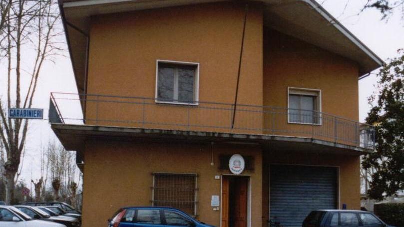 Smurano la cassaforte a colpi di piccone