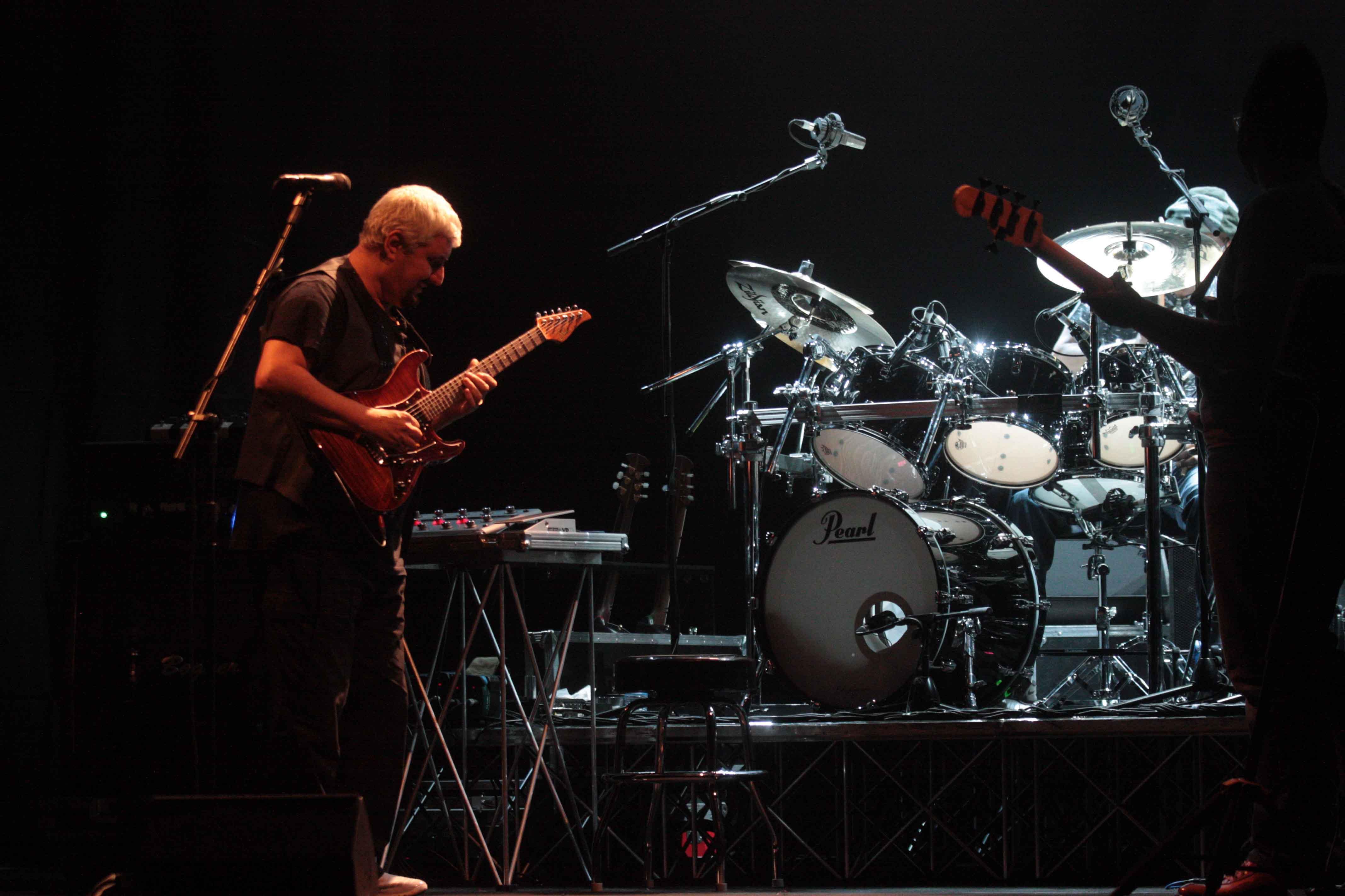 Dal Campovolo al Valli, i concerti di Pino Daniele a Reggio Emilia