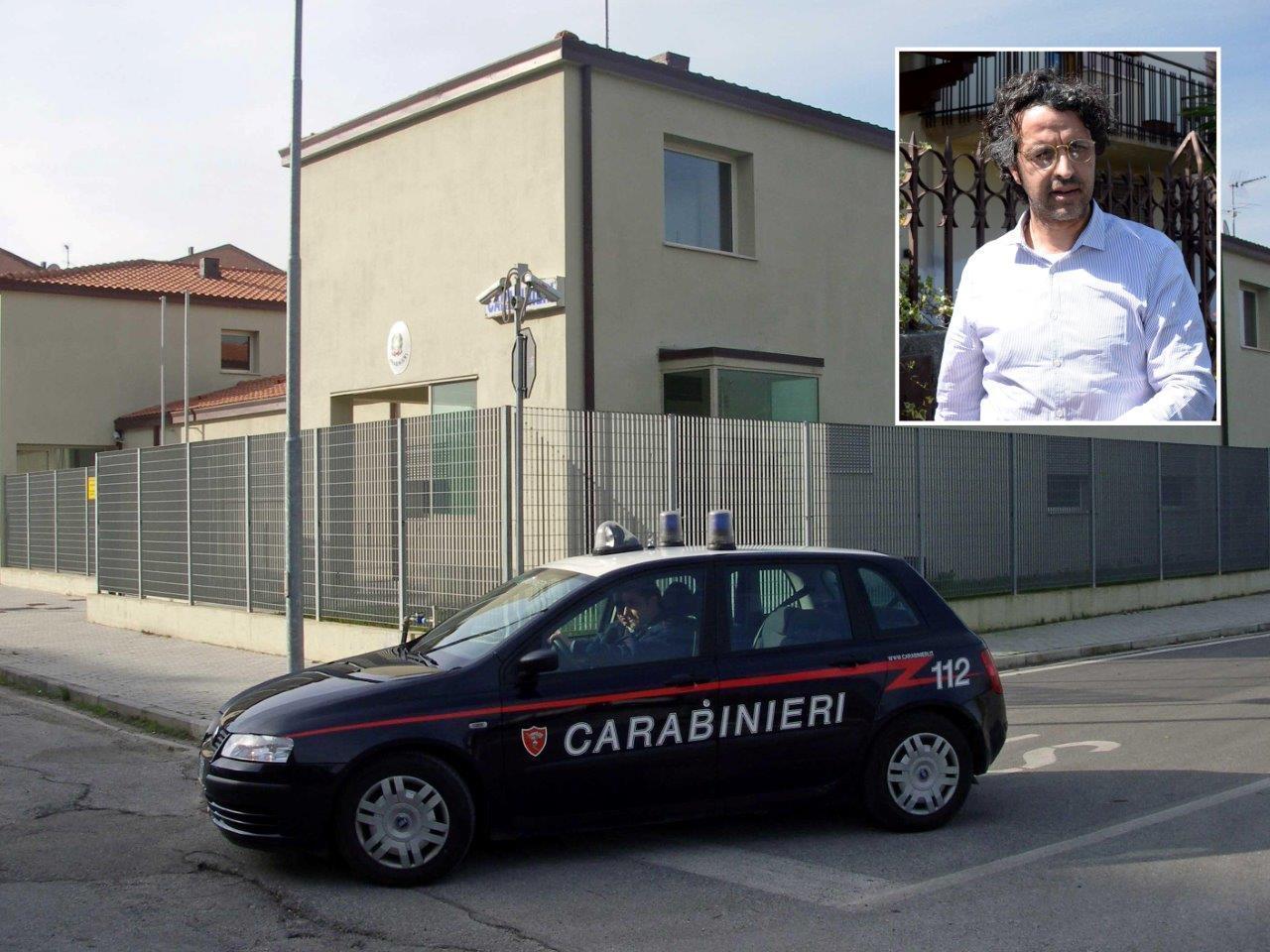 Sparita una pala meccanica: consigliere denunciato 