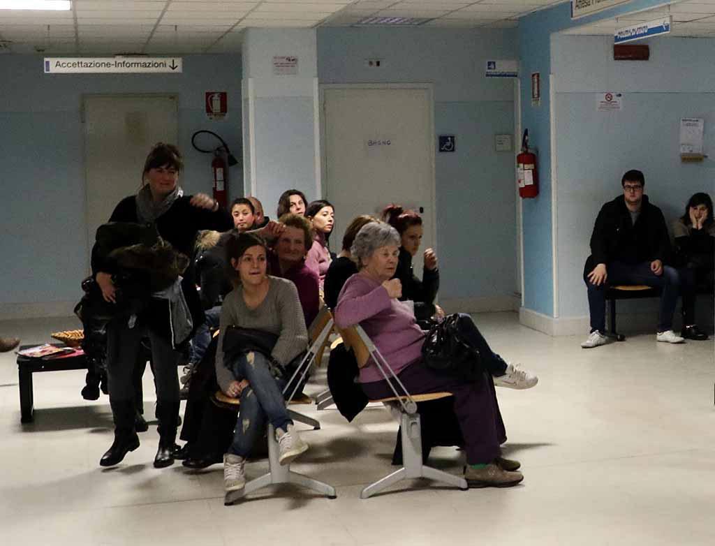 Le sale d'aspetto del pronto soccorso di Massa alle 18 del 5 gennaio 2015