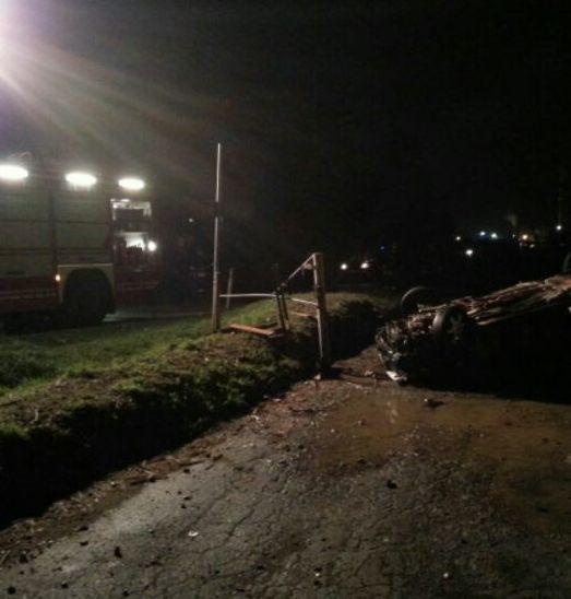 Rubano un’auto e poi la incendiano 