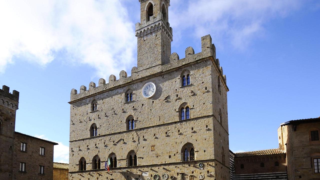 Palazzo dei priori sede del Comune di Volterra