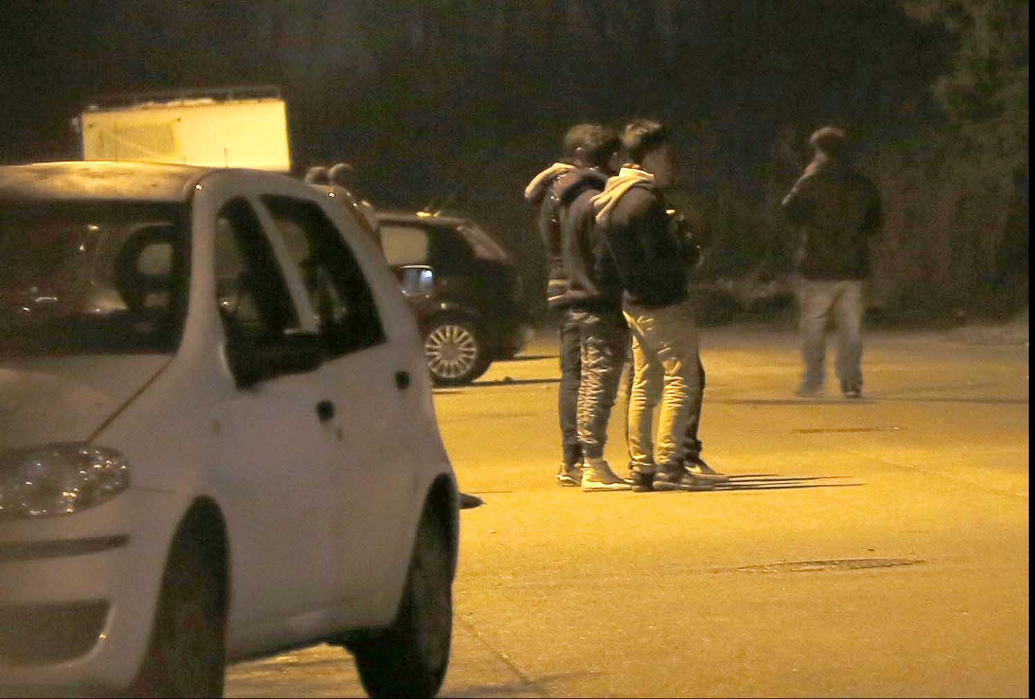 L'esterno del rave party nella notte a Ospedaletto