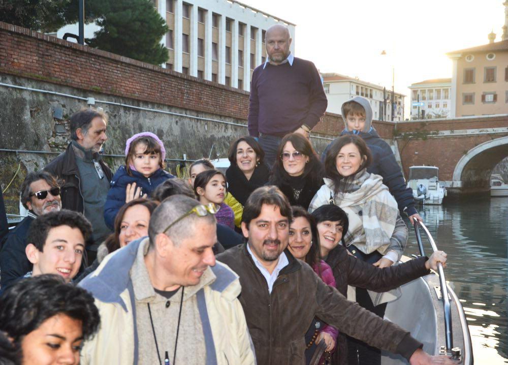 Sindaco, assessori e consiglieri sul battello (Silvestri Pentafoto)