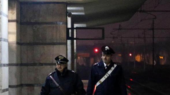 Rapina in treno, gli arrestati accusano i tre minorenni