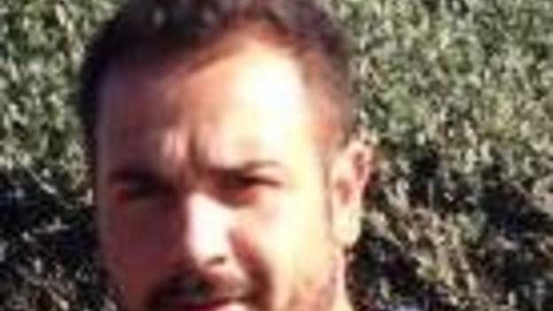 Salvato tra le auto in corsa ecco la storia di Ultimo
