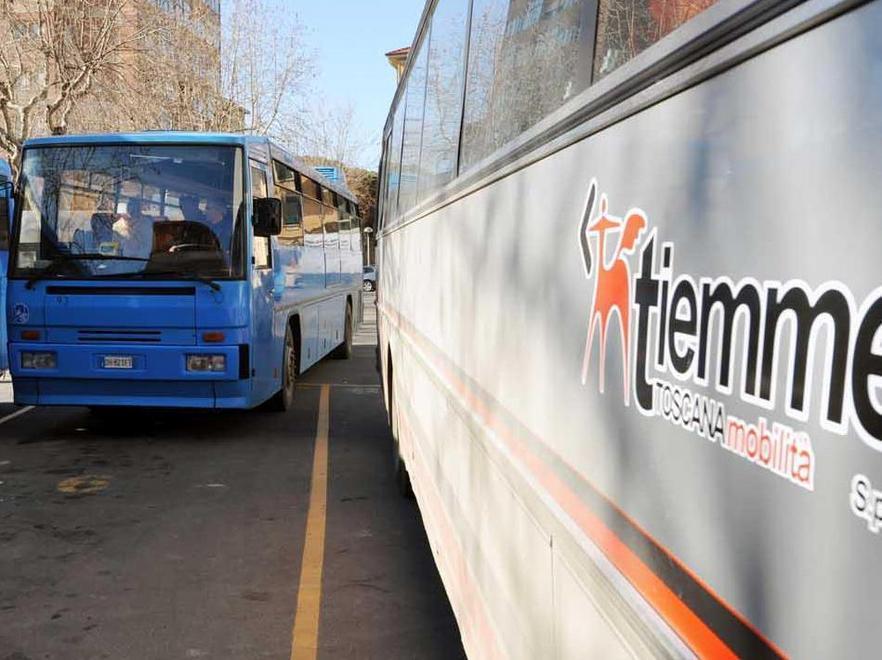 Un autobus non basta, studenti infuriati 