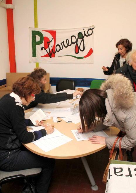 Alle elezioni senza Sel e Federazione 