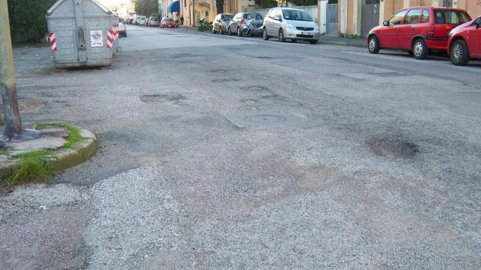 Via Ugo Foscolo? Macché, è l’inizio della Parigi-Dakar