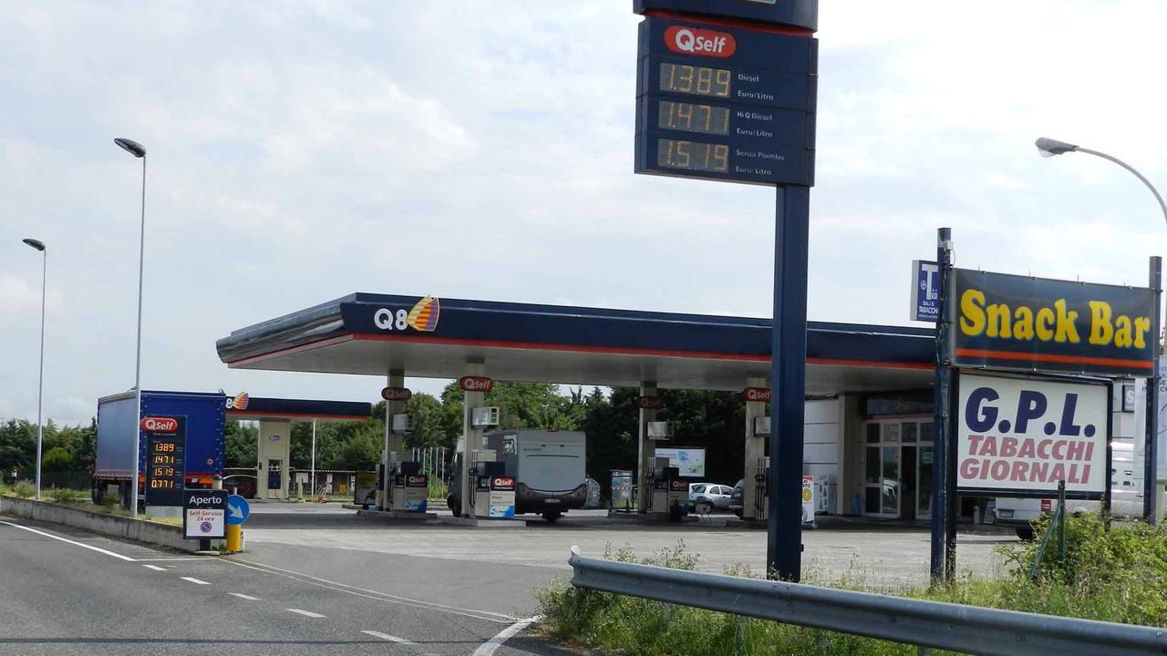 Il distributore della Q8 sulla variante