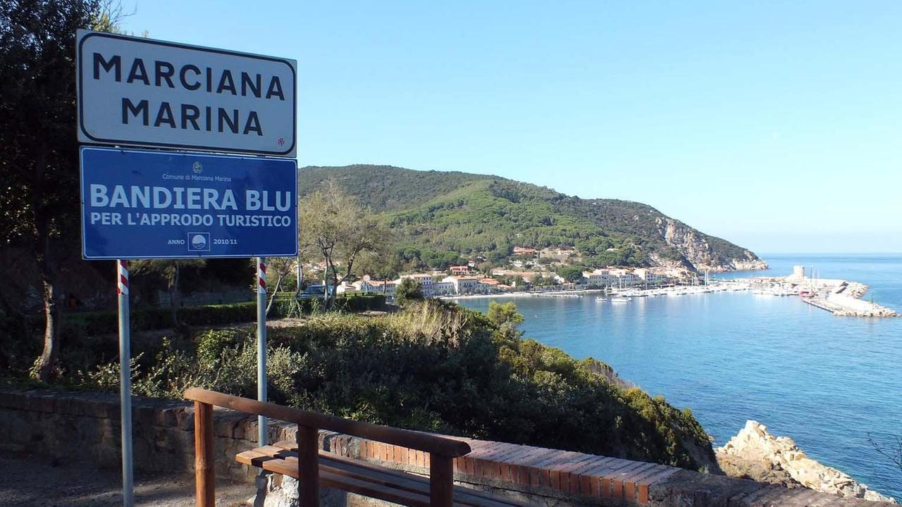 Una veduta di Marciana Marina (foto Giò Di Stefano)