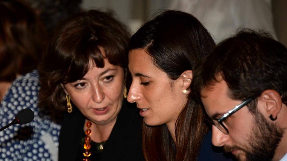 Selene Caselli, al centro tra Lucia Curcio e il segretario Pd Tognetti