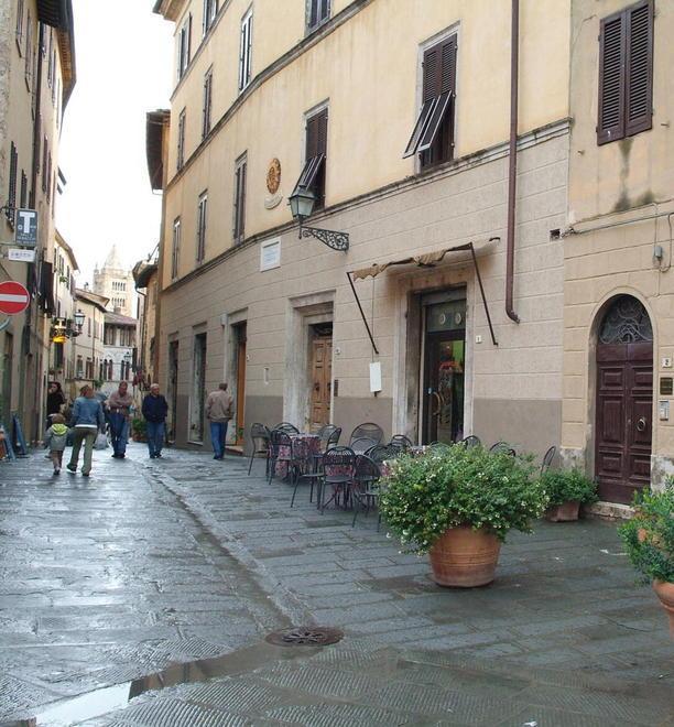 Una via del centro di Massa Marittima