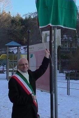 I giardini pubblici intitolati al parroco don Siro Pezzoli
