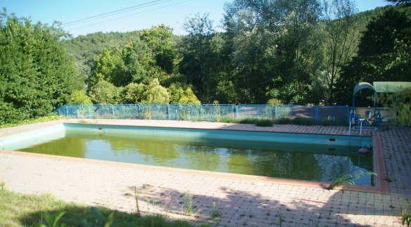 I privati per la piscina di Mutigliano 