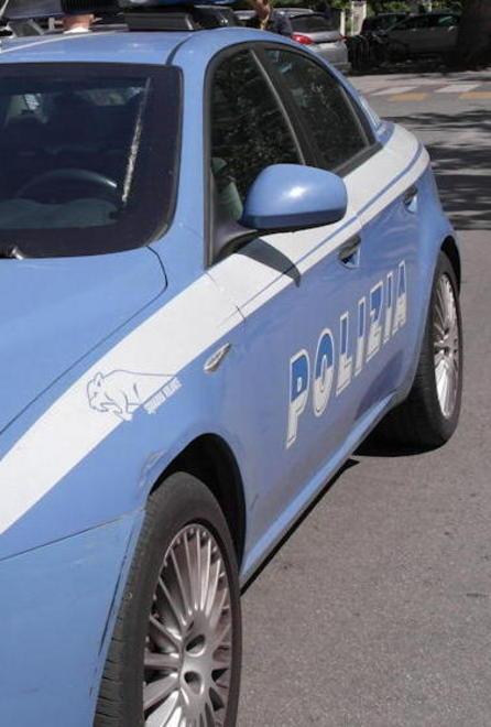 Ladri ingegnosi costruiscono un ponte per scappare