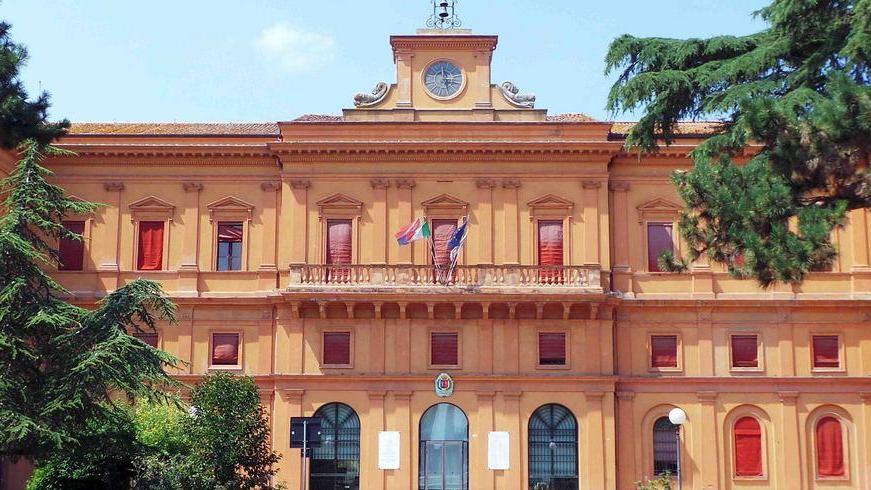 Rivoluzione in Comune Niente più dirigenti