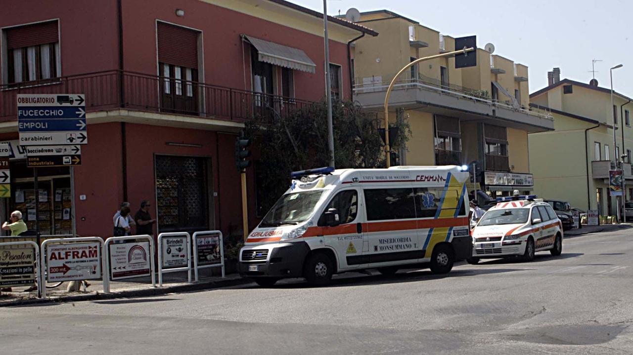 Ambulanza della Misericordia di Monsummano (foto archivio)