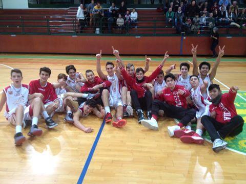 La formazione Under 15 di Vizi&Servizi del Pistoia Basket