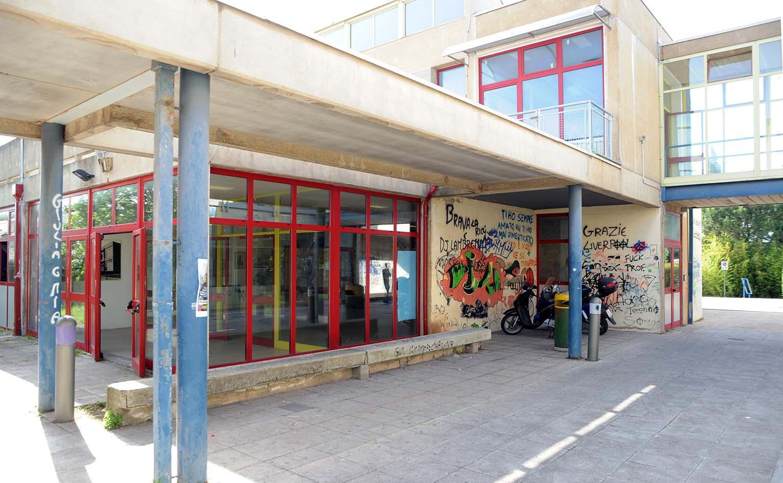 L'istituto Ceccherelli di Piombino (foto Paolo Barlettani)