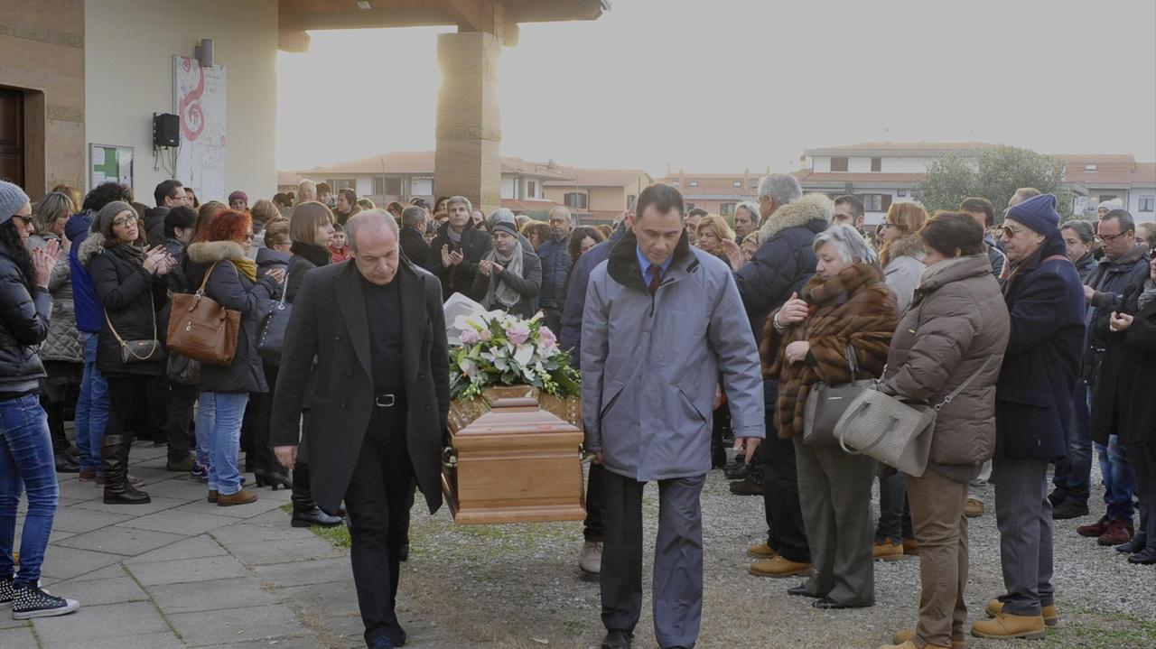 Il funerale di Sara Bonsanti (foto Bf)