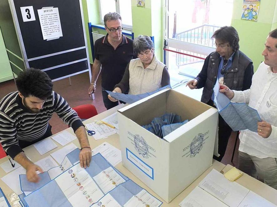 «Scrutatori, favoriamo chi è senza lavoro» 