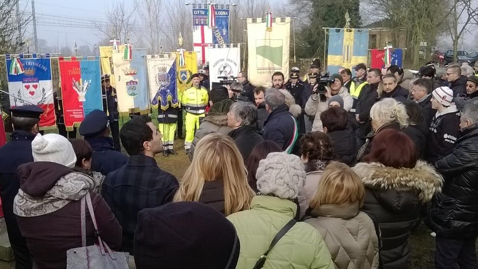 Son passati dieci anni ma il fischio dei treni tiene aperta la ferita