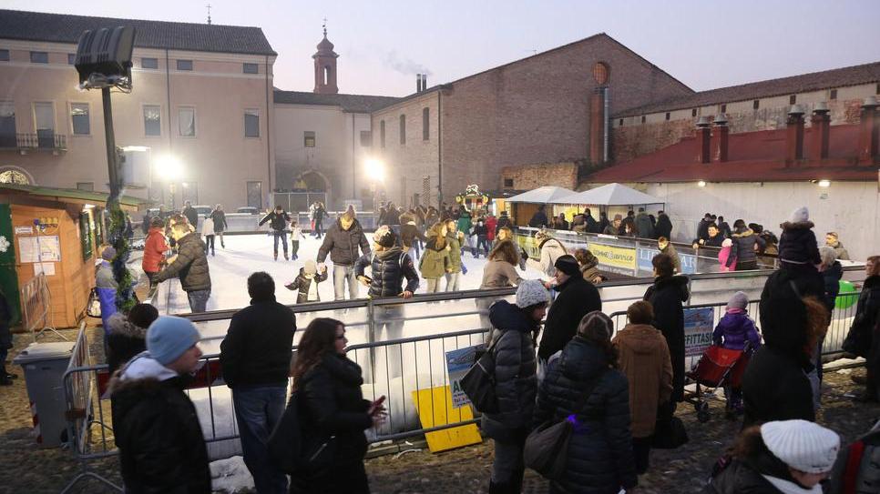 Comacchio va sui pattini fino al 25 gennaio