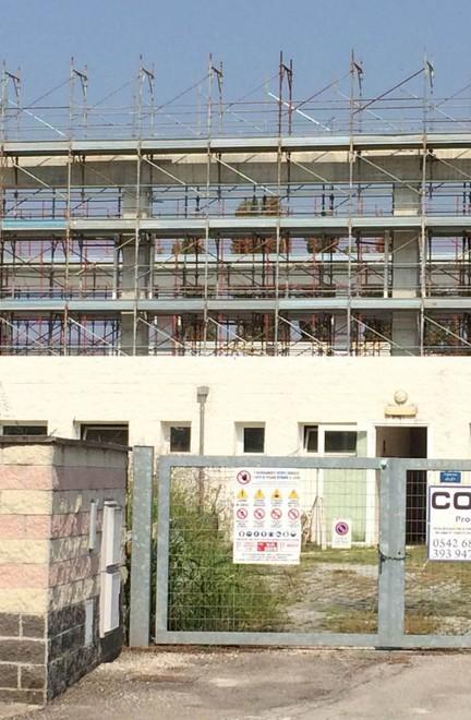 Disastro al palasport Tutti contro tutti sulle cause del crollo 