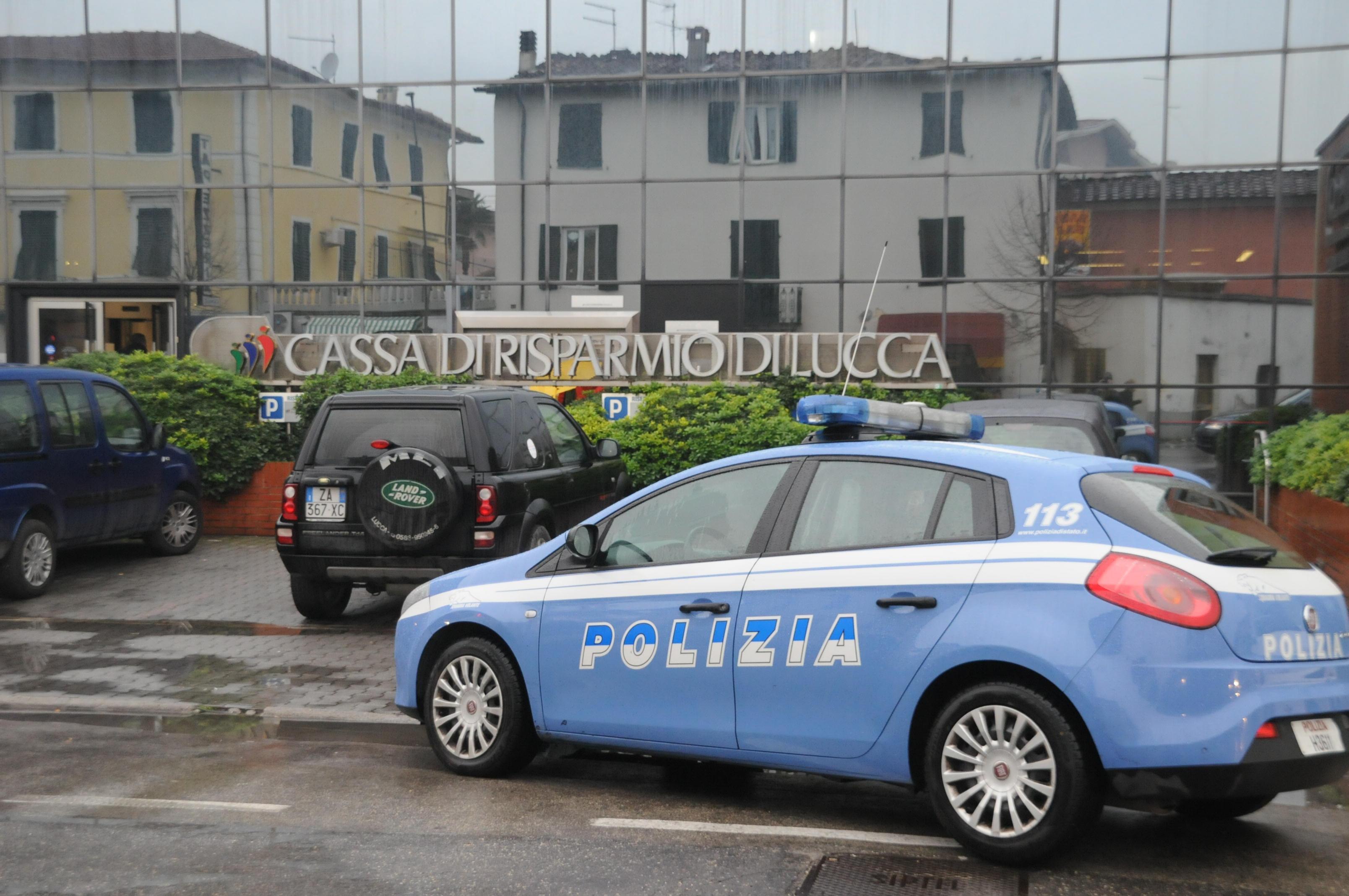 la volante interviene a S. Anna