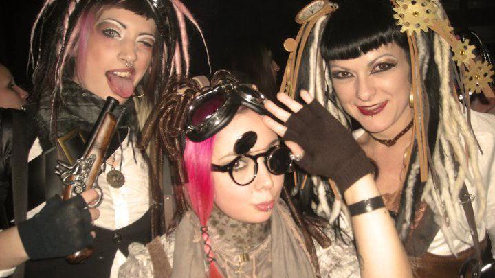 Festa neoghotic alll’Exenzia Rock Club