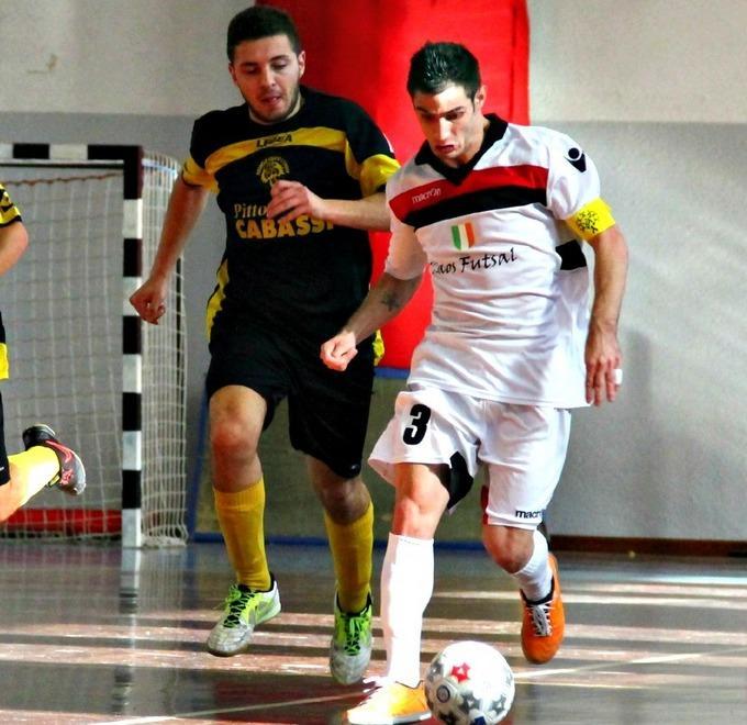 Kaos, il 2015 inizia alla grande Nel big match 5-0 al Fratelli Bari