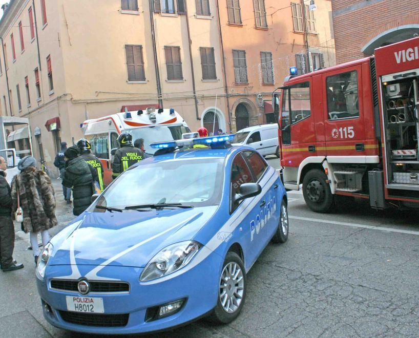 Effetto domino dopo lo scontro, un ferito 