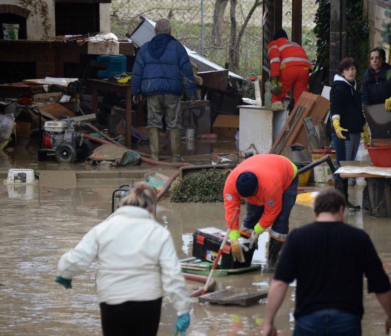 Un sms per prevenire le alluvioni, in arrivo anche pannelli informativi 