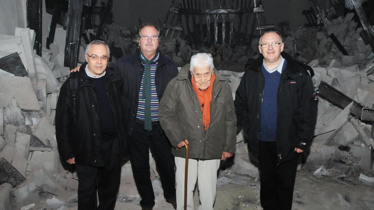 Don Lucio Malanca con fratel Arturo Paoli
