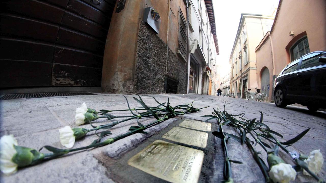 L’omaggio di Reggio Emilia ai deportati ebrei 