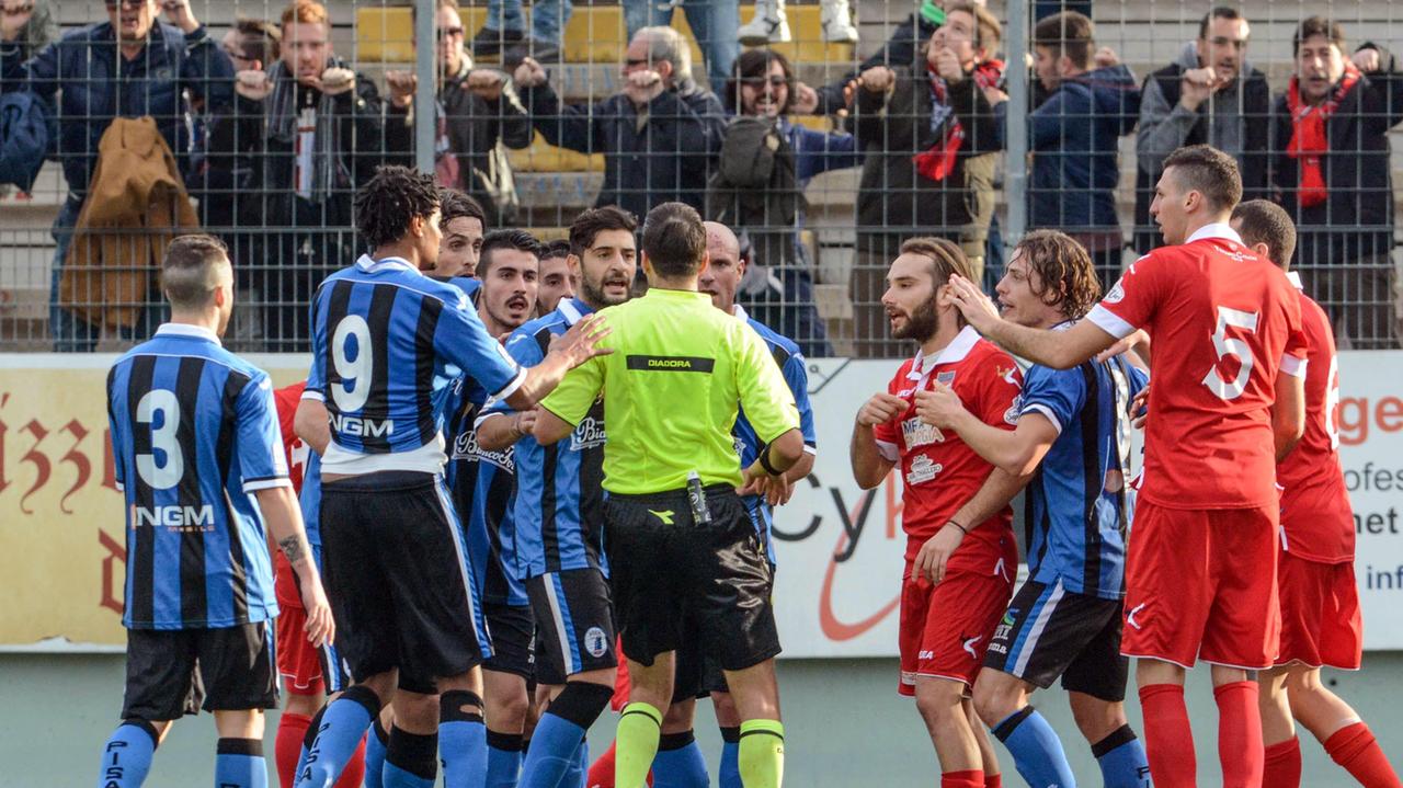 Proteste nerazzurre per il rigore del Teramo