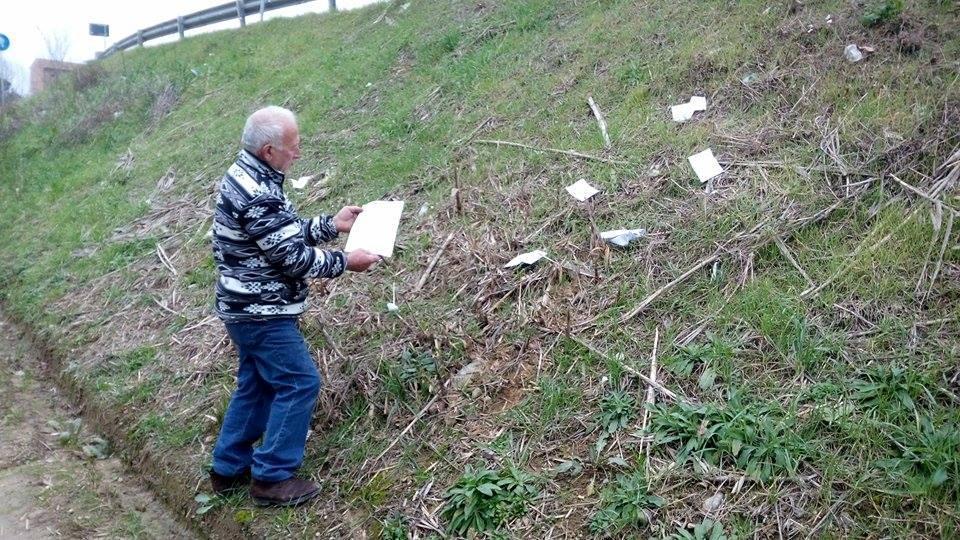 Le lettere trovate lungo una scarpata
